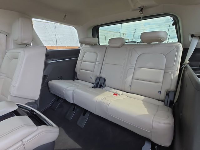 Used 2023 Lincoln Navigator Reserve w/ Monochromatic Package RWD image 24