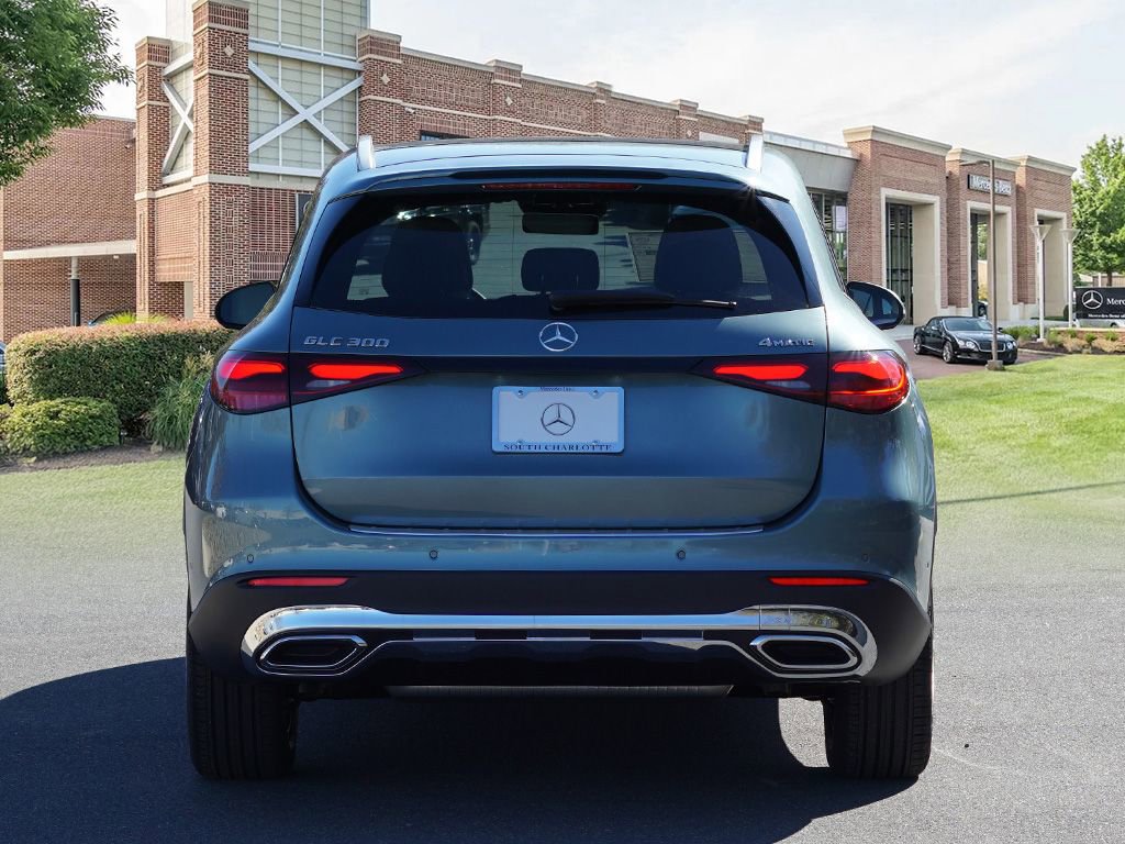 Used 2026 Mercedes-Benz GLC 300 4MATIC image 5