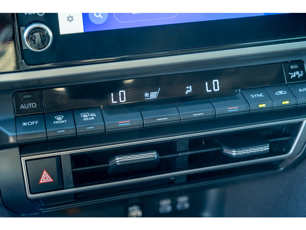 Used 2025 Toyota Camry LE FWD image 28