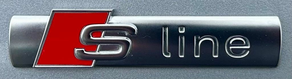 Used 2021 Audi Q8 Premium Plus AWD/4WD image 30