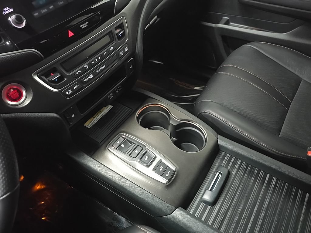 Used 2023 Honda Passport TrailSport image 27