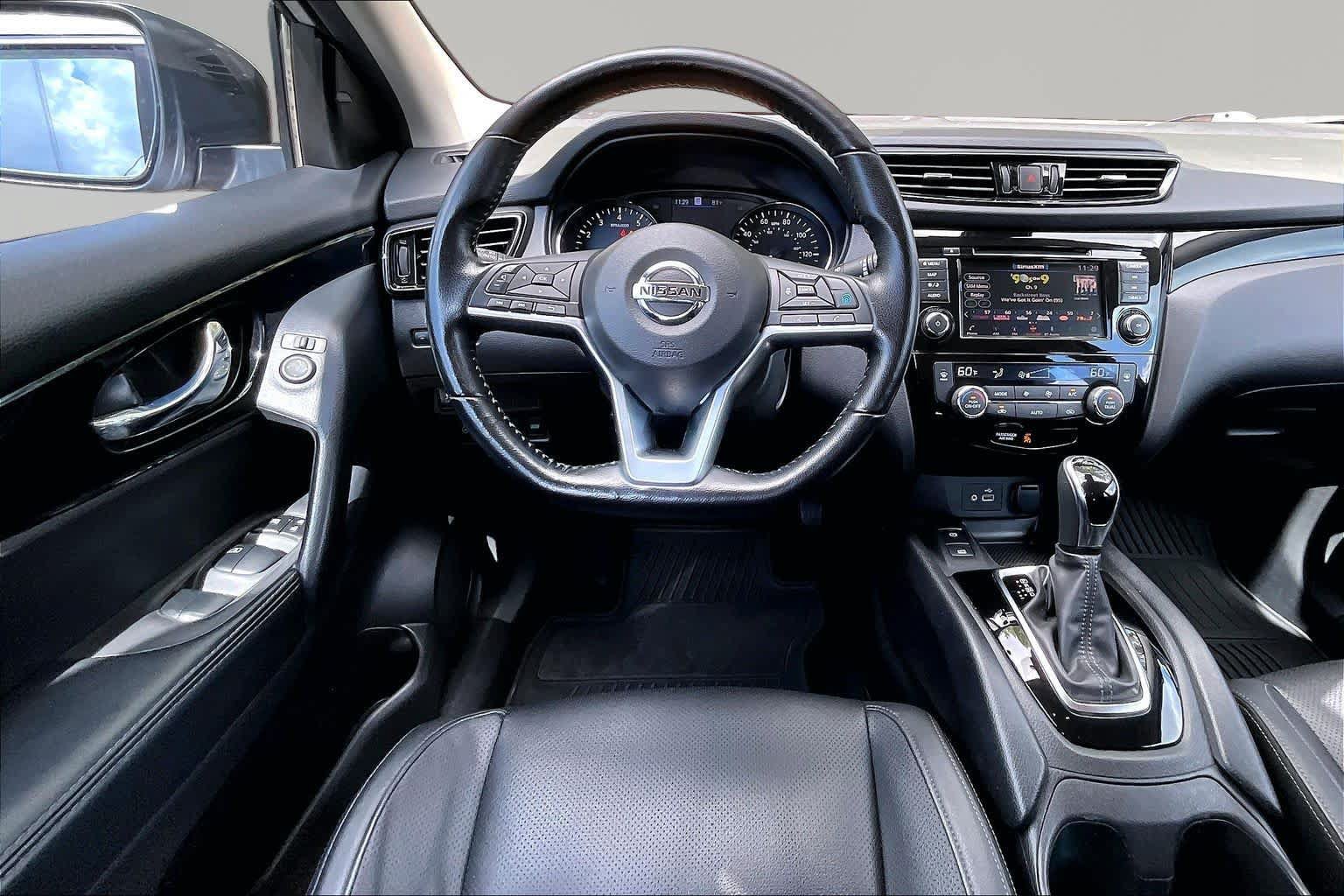 Used 2022 Nissan Rogue Sport SL AWD/4WD image 6