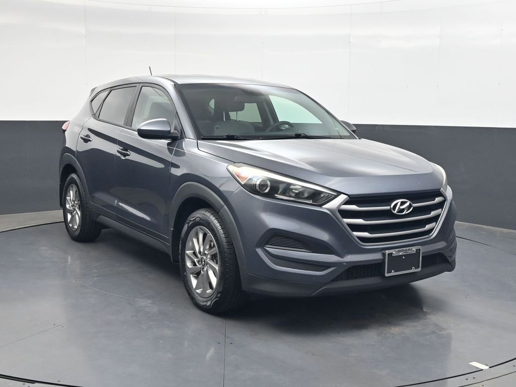 Used 2017 Hyundai Tucson SE image 2
