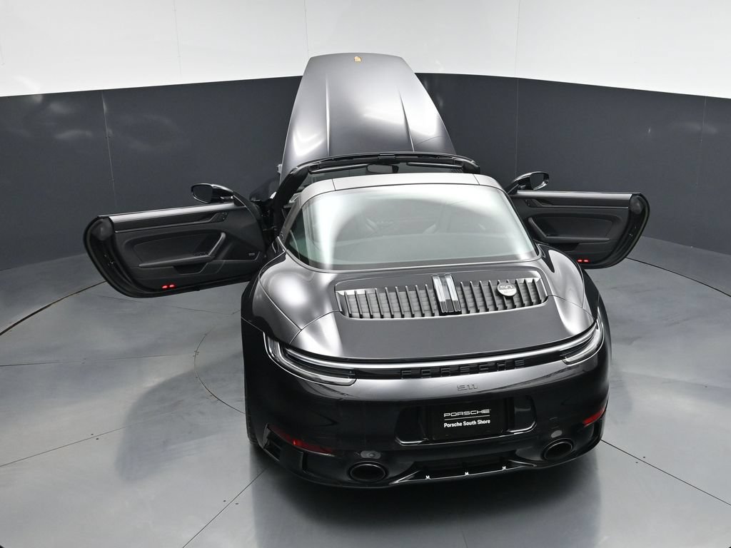 Used 2023 Porsche 911 50th Anniversary Edition AWD/4WD image 31
