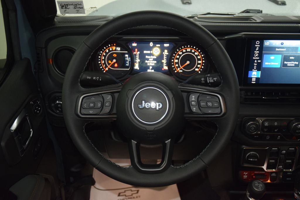 Used 2026 Jeep Gladiator Mojave AWD/4WD image 42