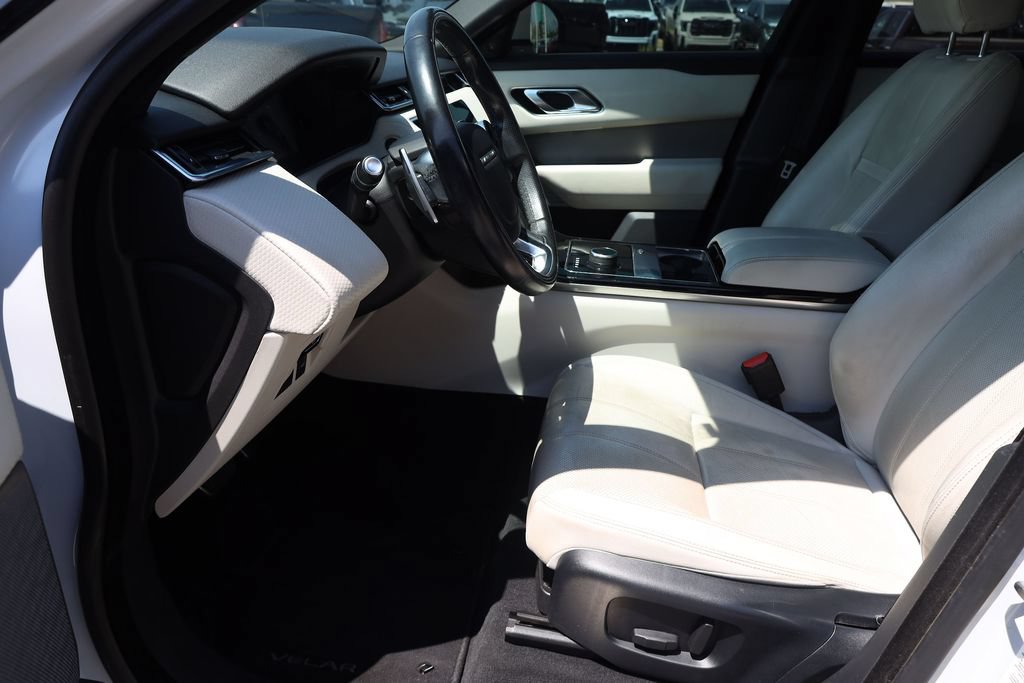 Used 2018 Land Rover Range Rover Velar R-Dynamic SE AWD/4WD image 11