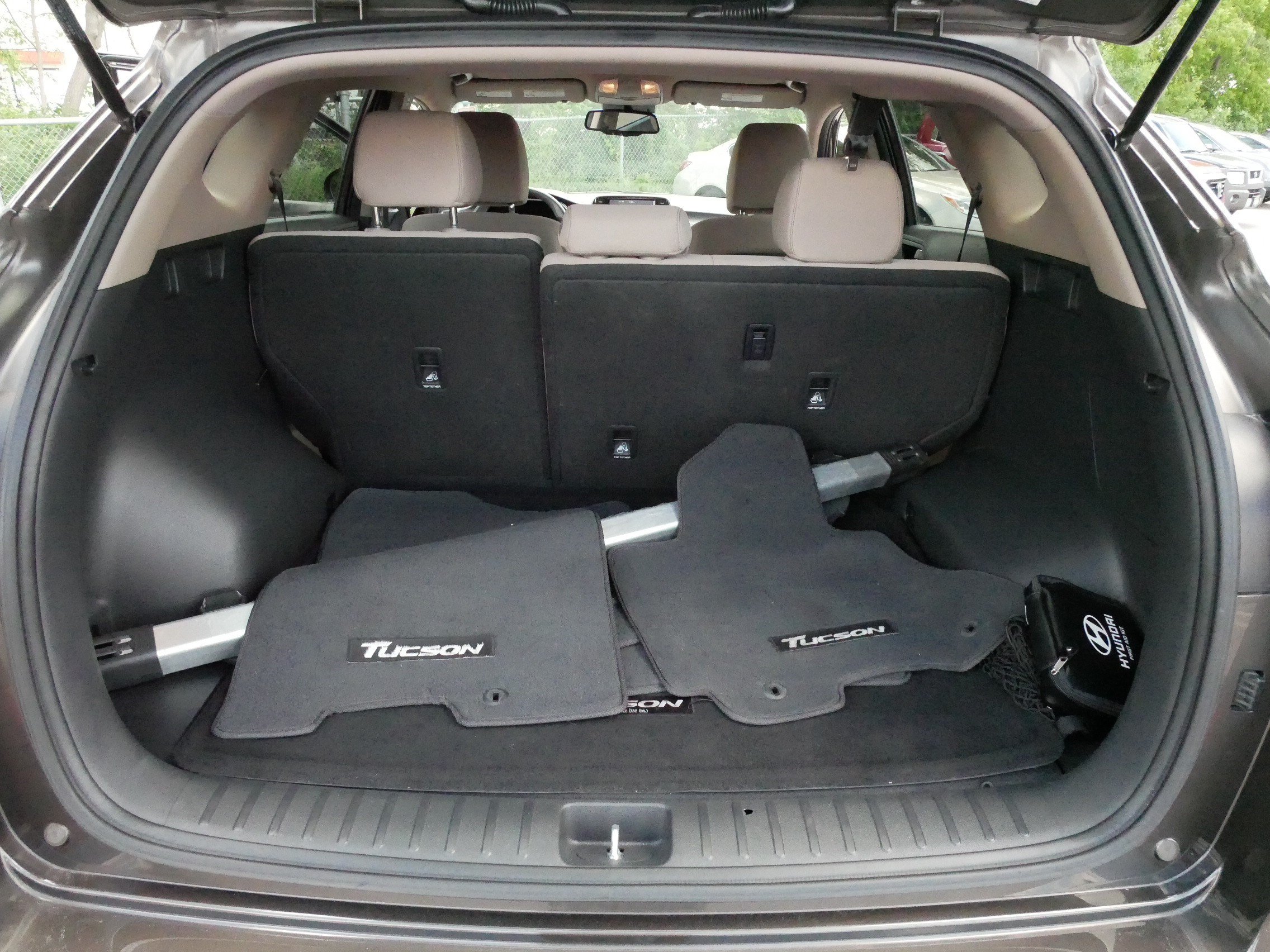 Used 2019 Hyundai Tucson Value w/ Cargo Package AWD/4WD image 18
