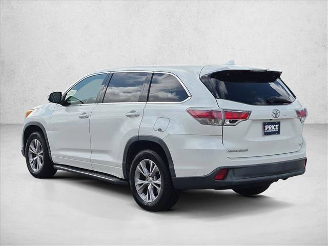 Used 2014 Toyota Highlander Plus FWD image 4