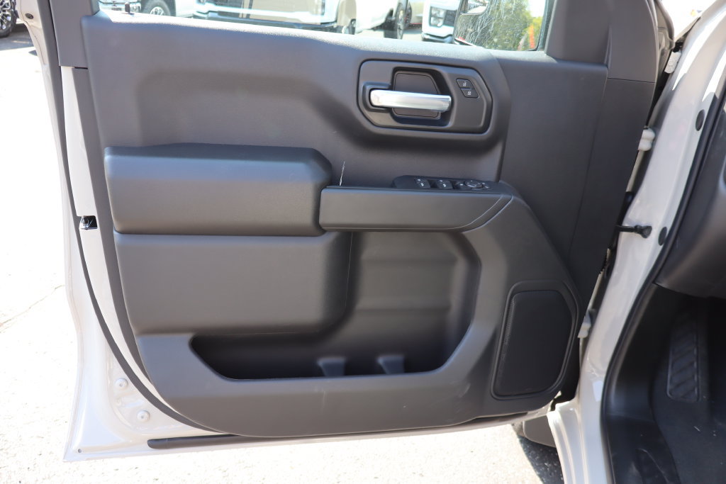 New 2026 Chevrolet Silverado 1500 Custom AWD/4WD image 4