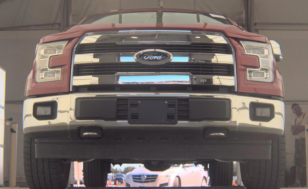 Used 2017 Ford F150 Lariat w/ Equipment Group 502A Luxury AWD/4WD image 3