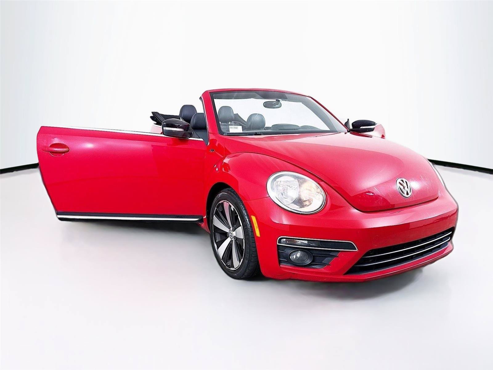 Used 2015 Volkswagen Beetle R-Line FWD image 10