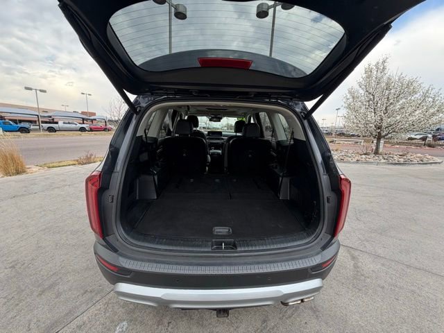 Used 2020 Kia Telluride EX w/ EX Premium Package FWD image 27