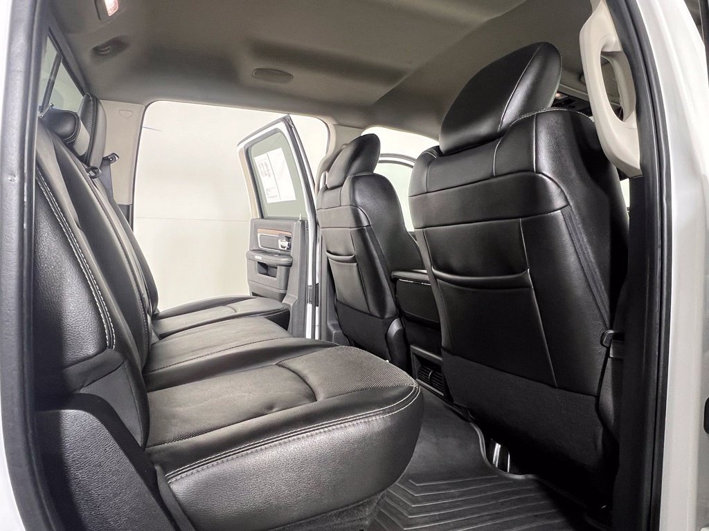 Used 2015 RAM 3500 Laramie w/ Convenience Group AWD/4WD image 12