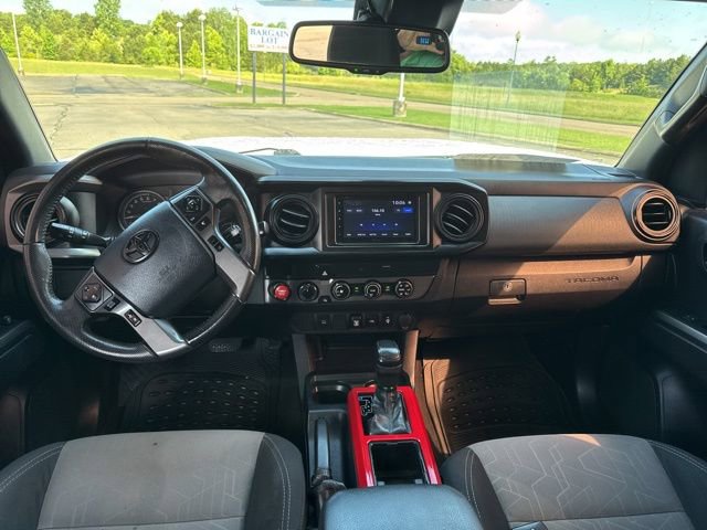 Used 2020 Toyota Tacoma TRD Off-Road AWD/4WD image 13
