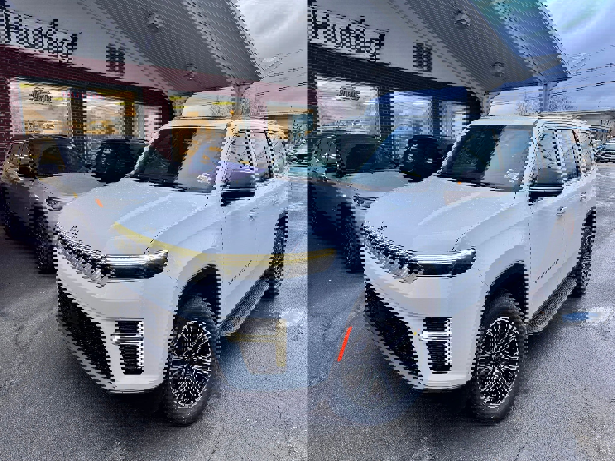 New 2026 Jeep Grand Wagoneer 4WD image 1