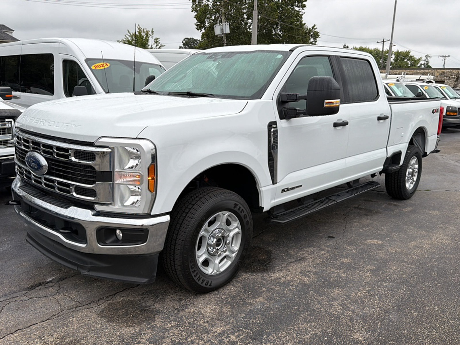 Used 2026 Ford F250 XLT AWD/4WD image 3