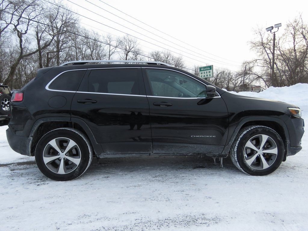 Used 2020 Jeep Cherokee Limited image 4