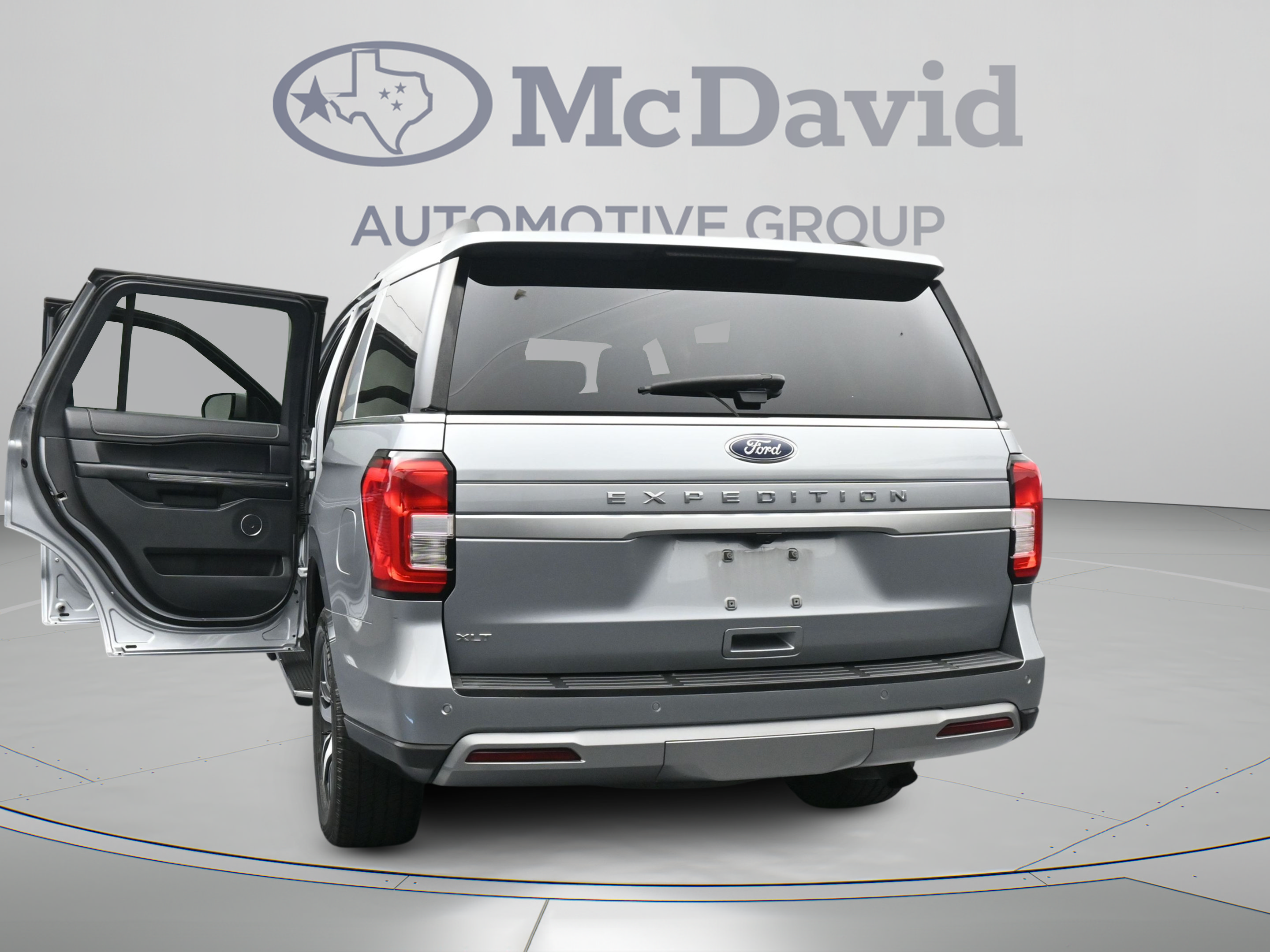 Used 2023 Ford Expedition XLT RWD image 45