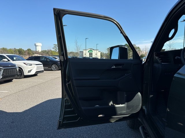 Used 2024 Lexus GX 550 image 7