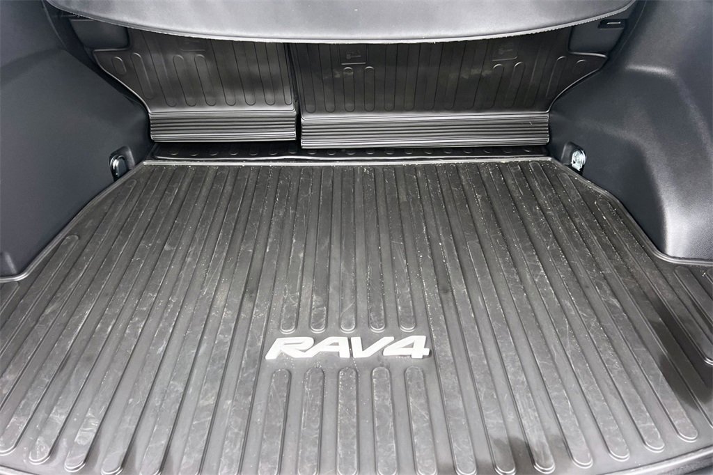 Used 2023 Toyota RAV4 XSE image 17