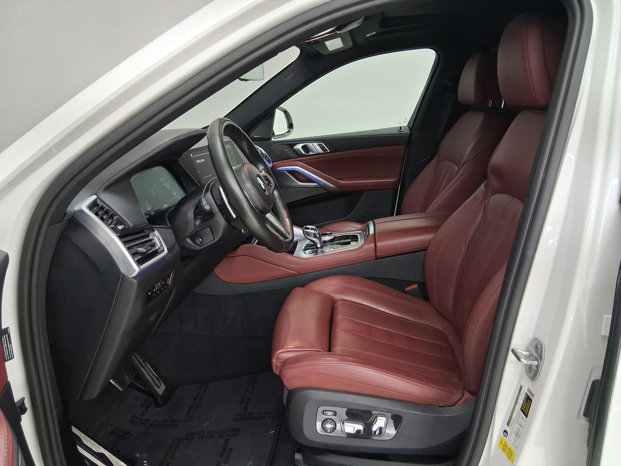 Used 2020 BMW X6 sDrive40i w/ M Sport Package image 3