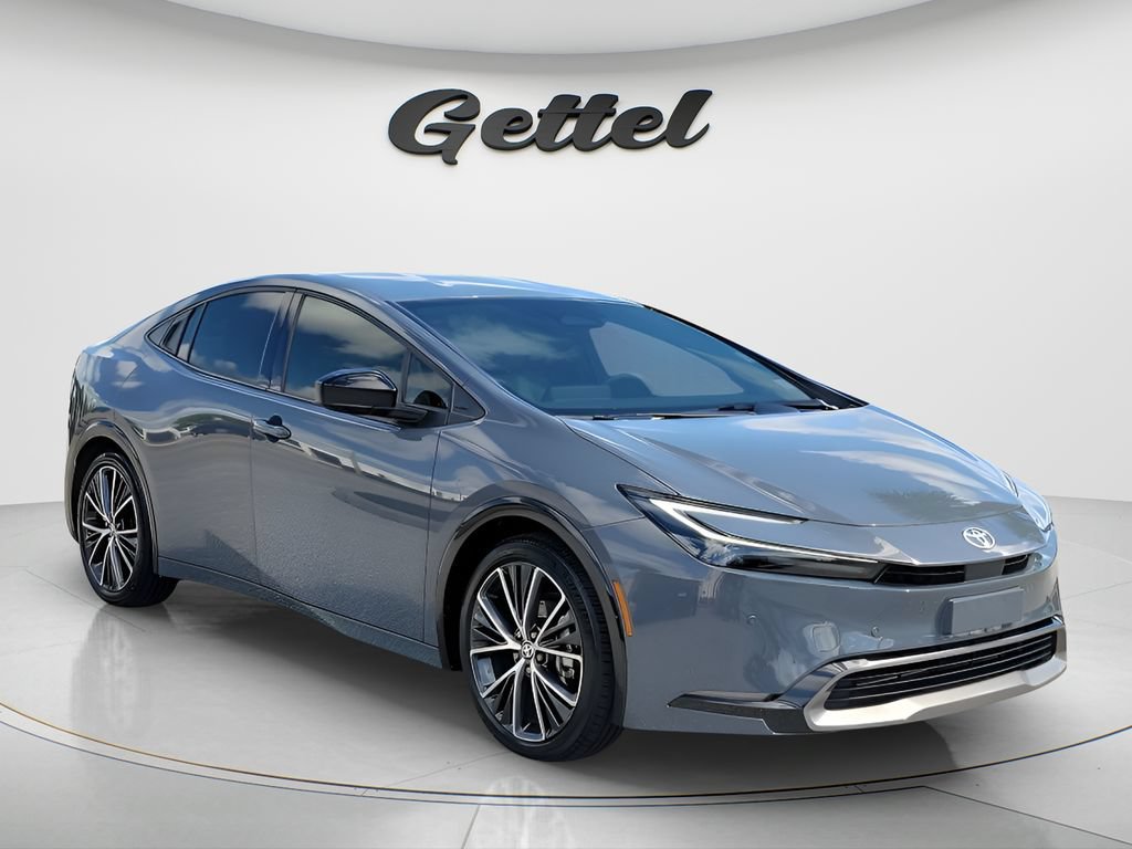 Certified 2026 Toyota Prius XLE FWD image 3