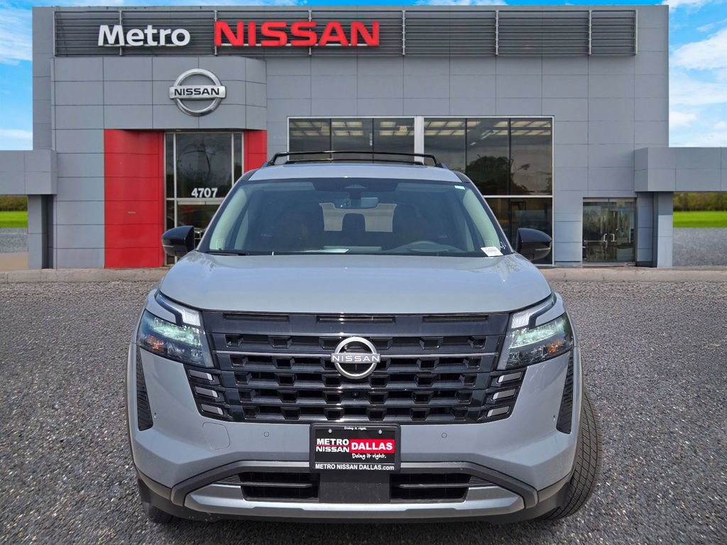 New 2026 Nissan Pathfinder Platinum AWD/4WD image 2