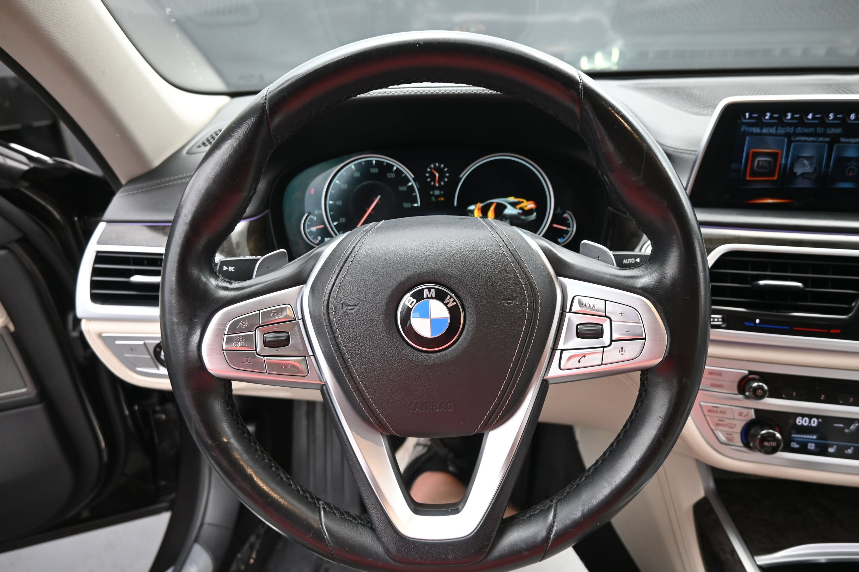Used 2017 BMW 740i xDrive AWD/4WD image 16