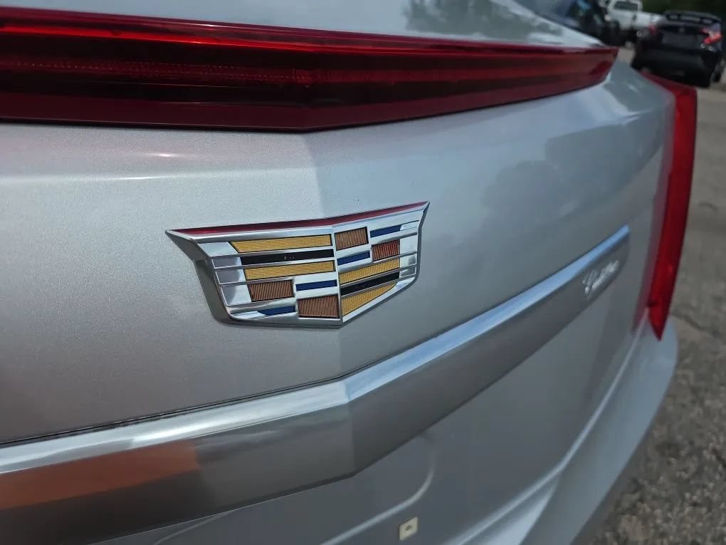 Used 2017 Cadillac XTS Luxury w/ Driver Awareness Package FWD image 10