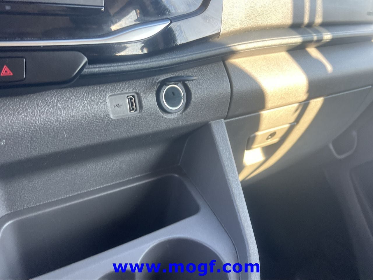 Used 2024 Ford Transit 350 XLT RWD image 9