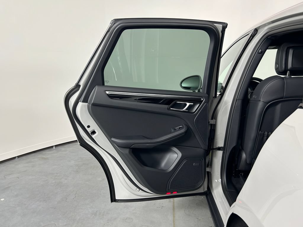 New 2026 Porsche Macan S AWD/4WD image 29