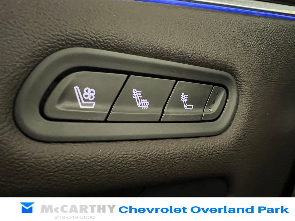 Used 2023 Cadillac Escalade Sport w/ Touring Package image 19