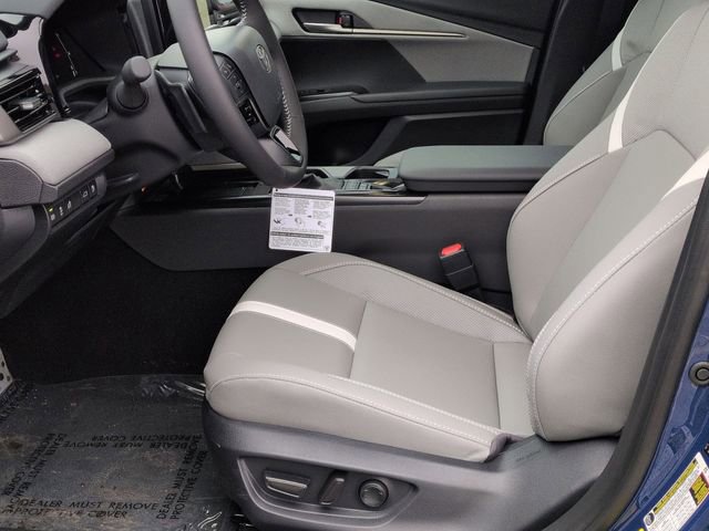 Certified 2026 Toyota Camry SE w/ Convenience Package image 12