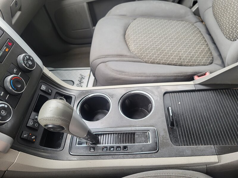 Used 2012 Chevrolet Traverse LT FWD image 20