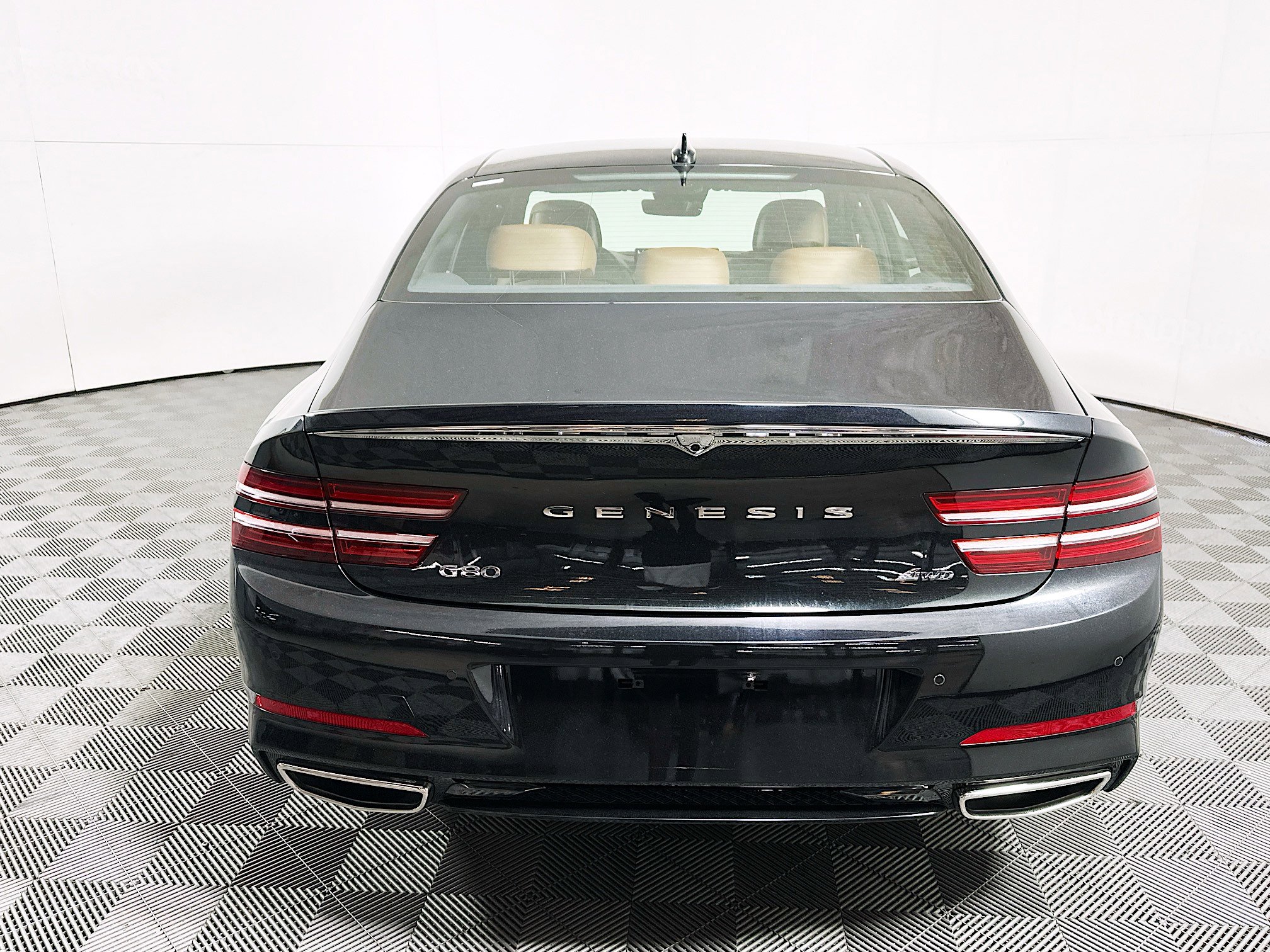 Used 2024 Genesis G80 2.5T image 3