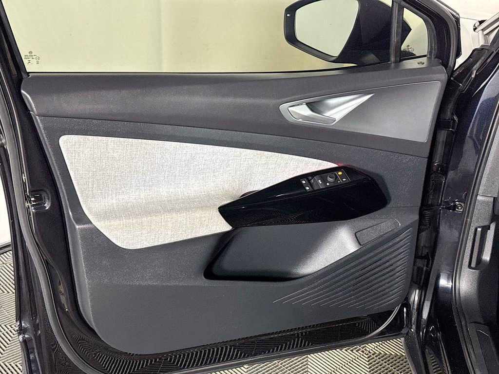 Certified 2024 Volkswagen ID.4 2WD image 10