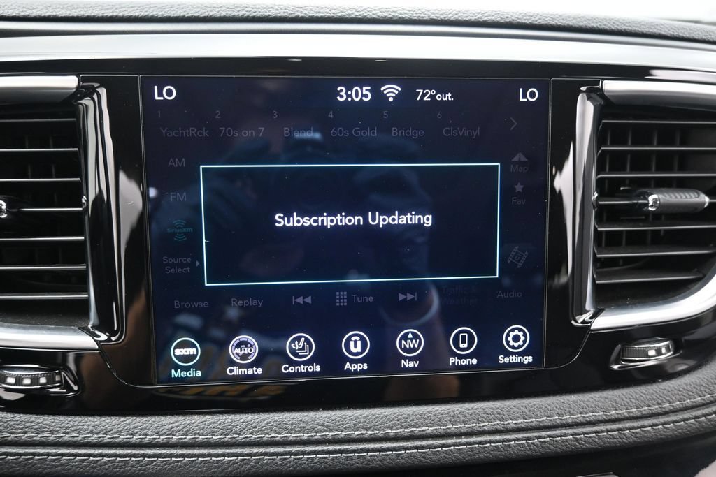 Used 2020 Chrysler Pacifica Limited FWD image 15