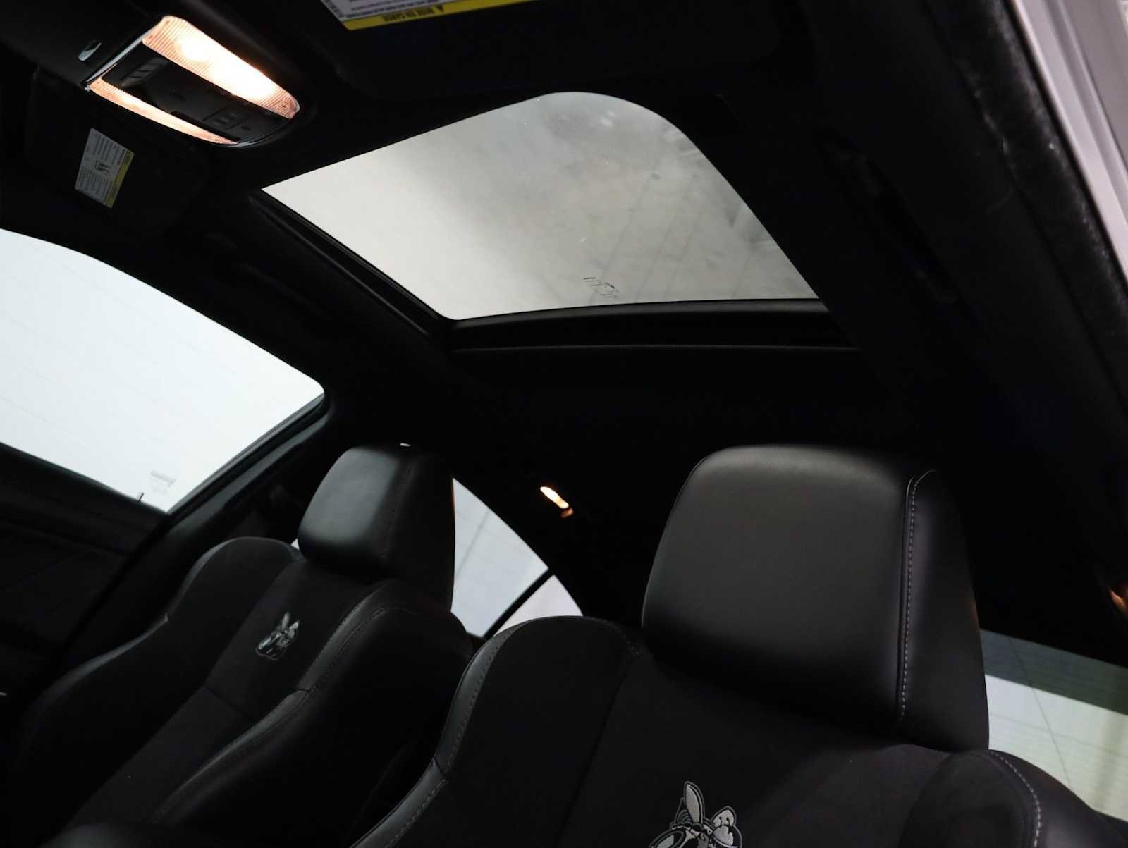 Used 2020 Dodge Charger Scat Pack w/ Plus Group RWD image 19