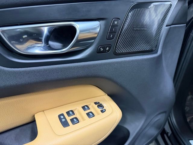 Used 2020 Volvo XC60 T6 Inscription w/ Protection Package image 20