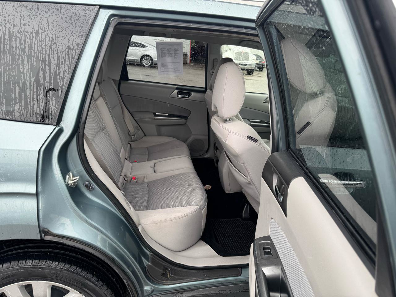 Used 2012 Subaru Forester 2.5X Premium AWD/4WD image 10