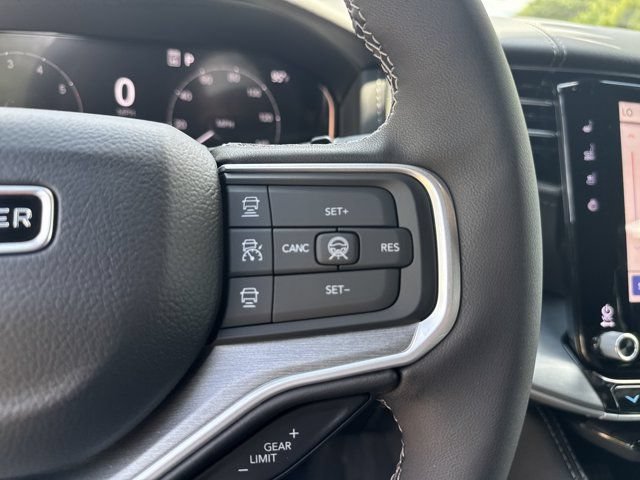 New 2026 Jeep Grand Wagoneer L Limited AWD/4WD image 28
