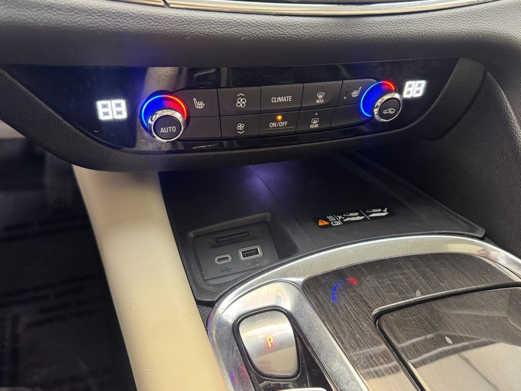 Certified 2024 Buick Enclave Essence w/ Experience Buick Package image 20