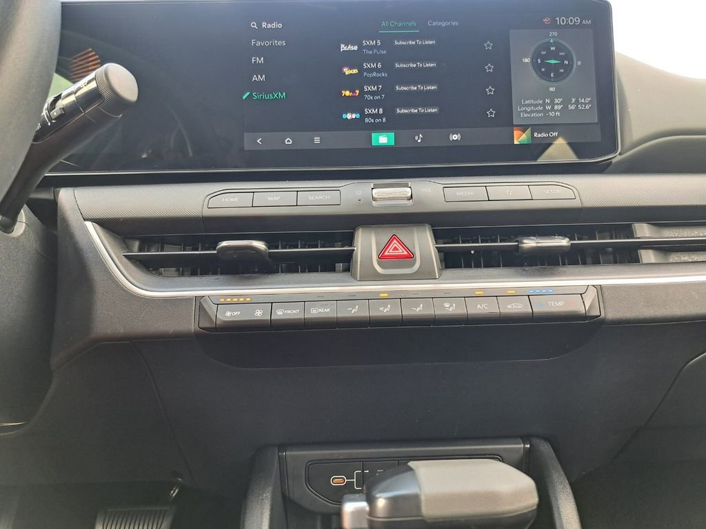 Used 2025 Kia K4 LXS image 10