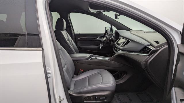 Used 2024 Buick Enclave Premium image 23