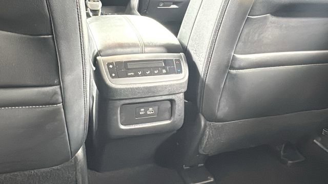 Certified 2025 Nissan Pathfinder SL image 37