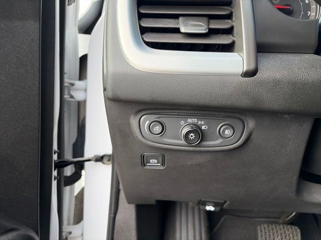 Used 2023 GMC Terrain SLT image 39