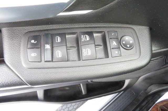 Used 2023 RAM 1500 Big Horn image 15