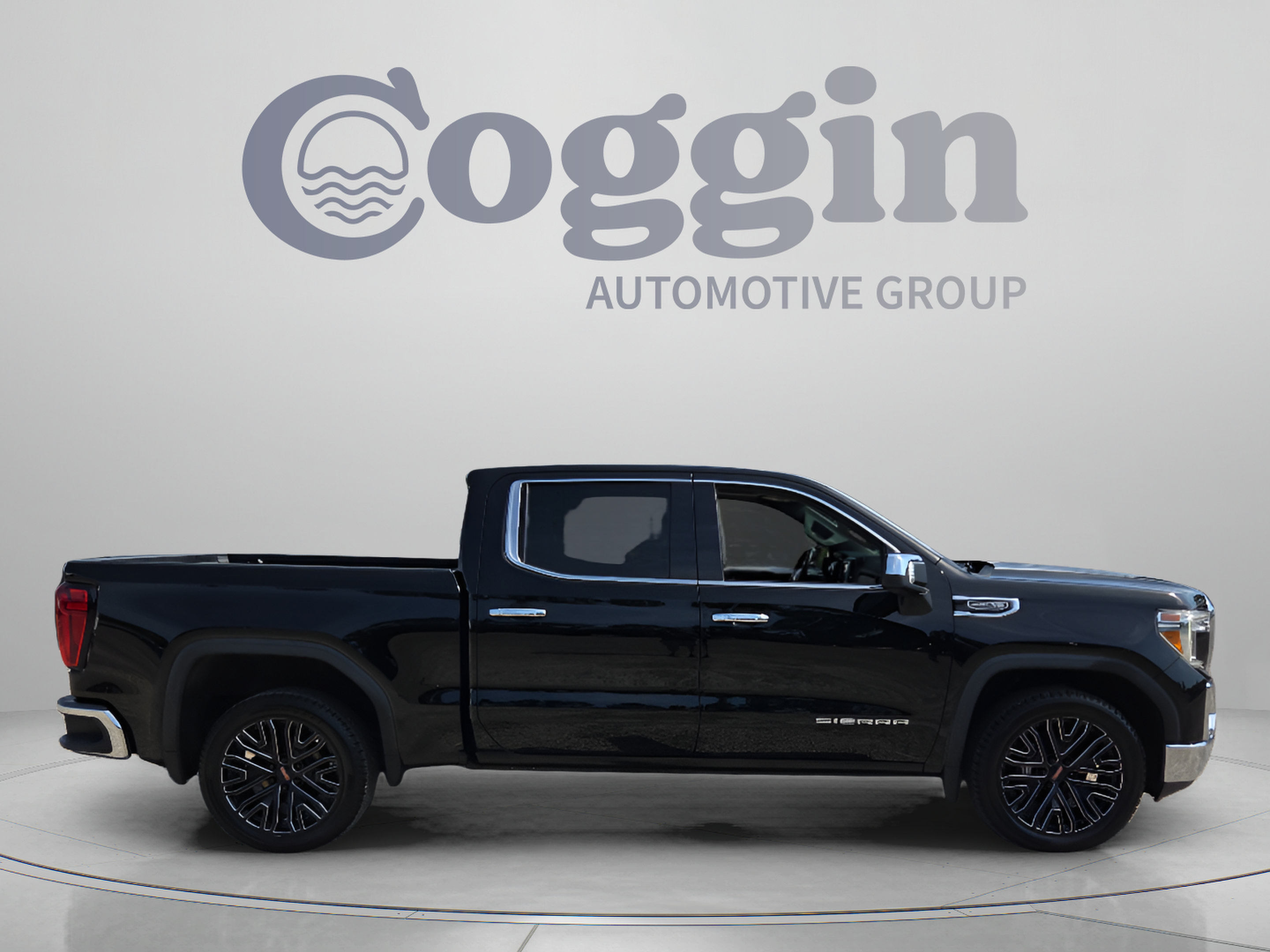 Used 2022 GMC Sierra 1500 SLT w/ SLT Premium Plus Package RWD image 6
