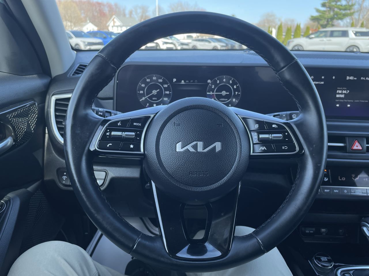 Certified 2024 Kia Seltos EX AWD/4WD image 17