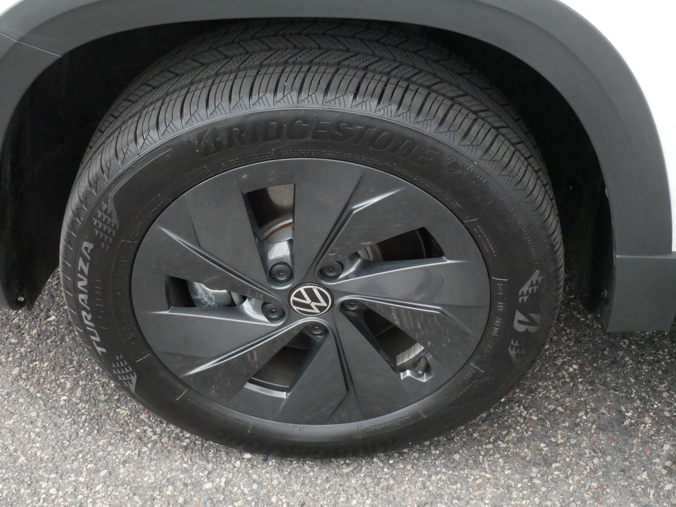 Certified 2025 Volkswagen Taos S FWD image 16